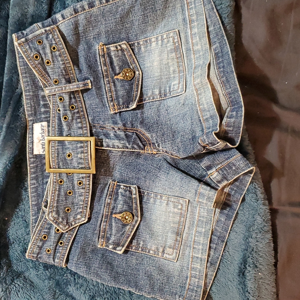 JEAN SHORTS BRAND NEW never worn too small.